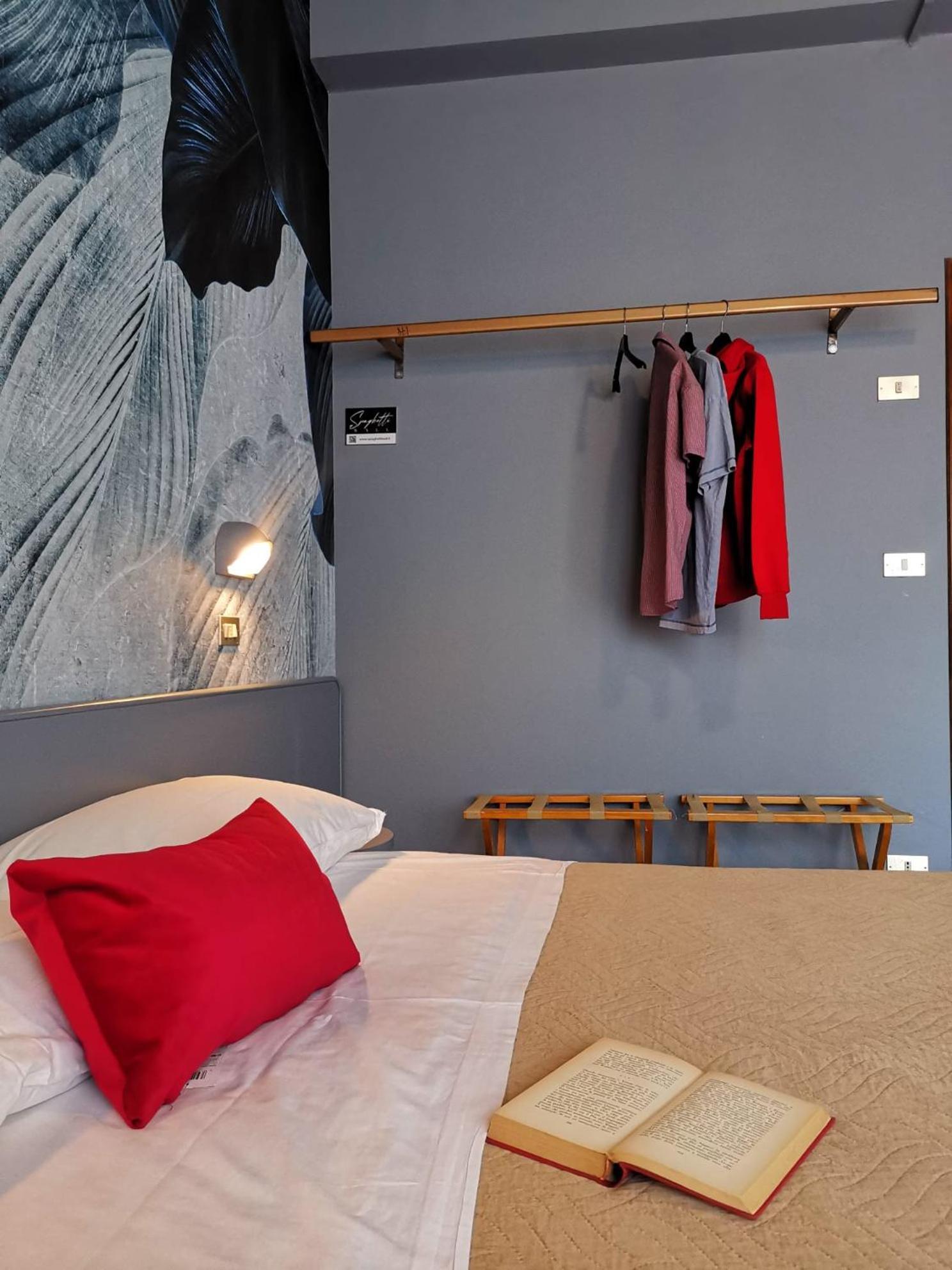 Casa Dorita - Free Breakfast Corner 8-12 Hotel Cervia Bagian luar foto